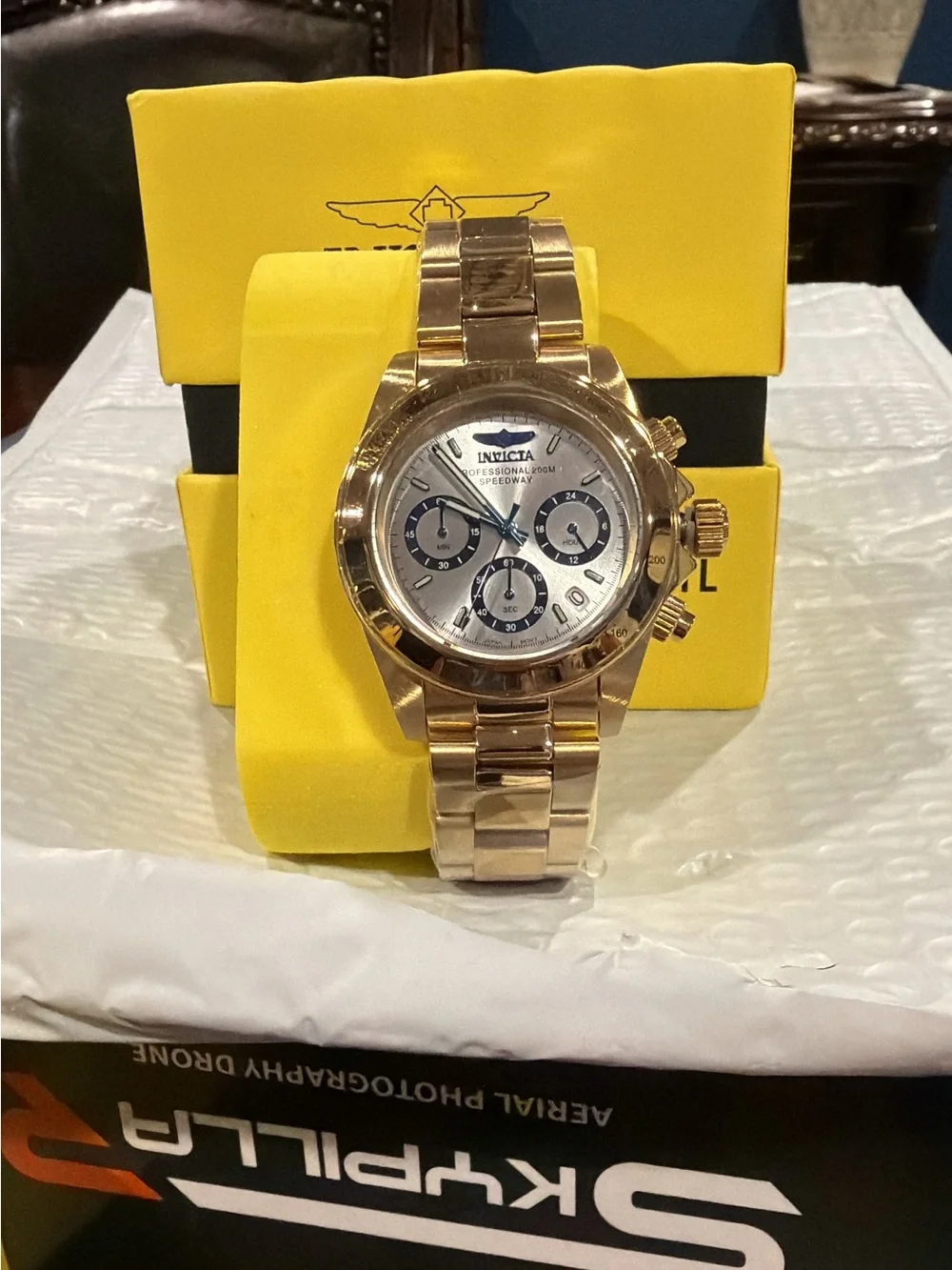 Invicta speedway Torvane Men's Gold and Silver Chronograph Bracelet Watch NWT